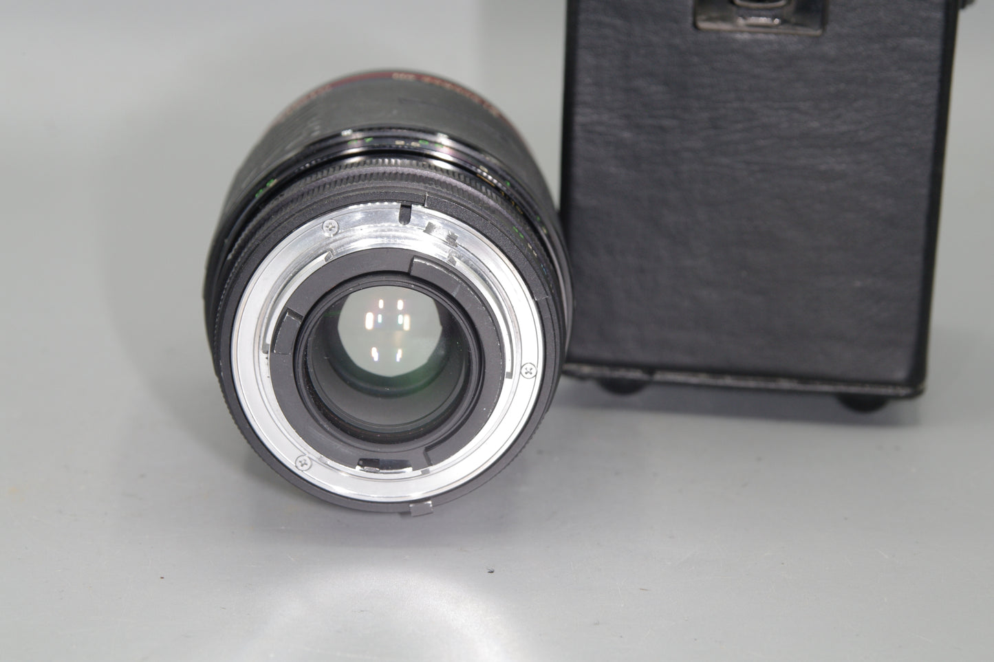 Vivitar Series 1 105mm F/2.5 - Nikon F Mount Lens