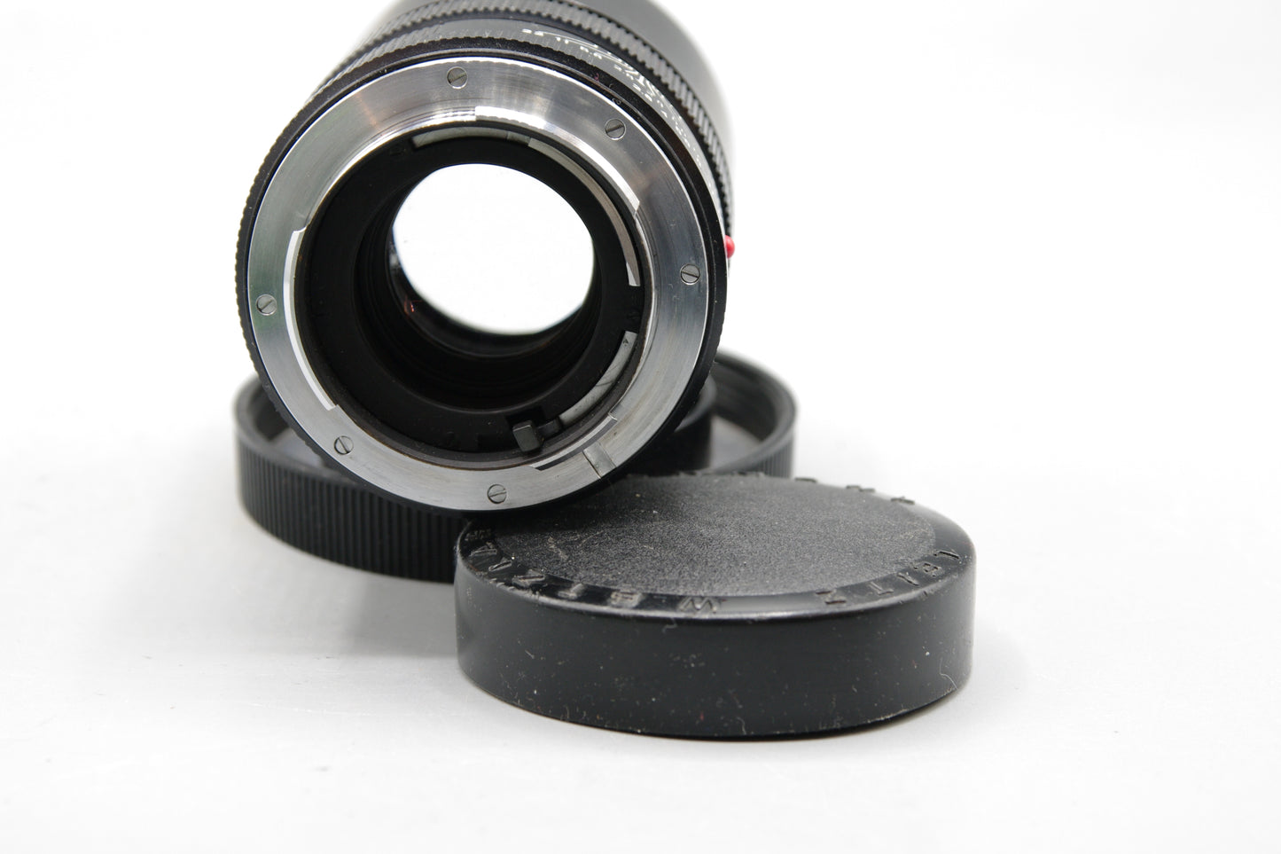 Leitz Elmarit-R 135mm f/2.8 Leica R Mount – Single Cam – Minor Fungus – Caps