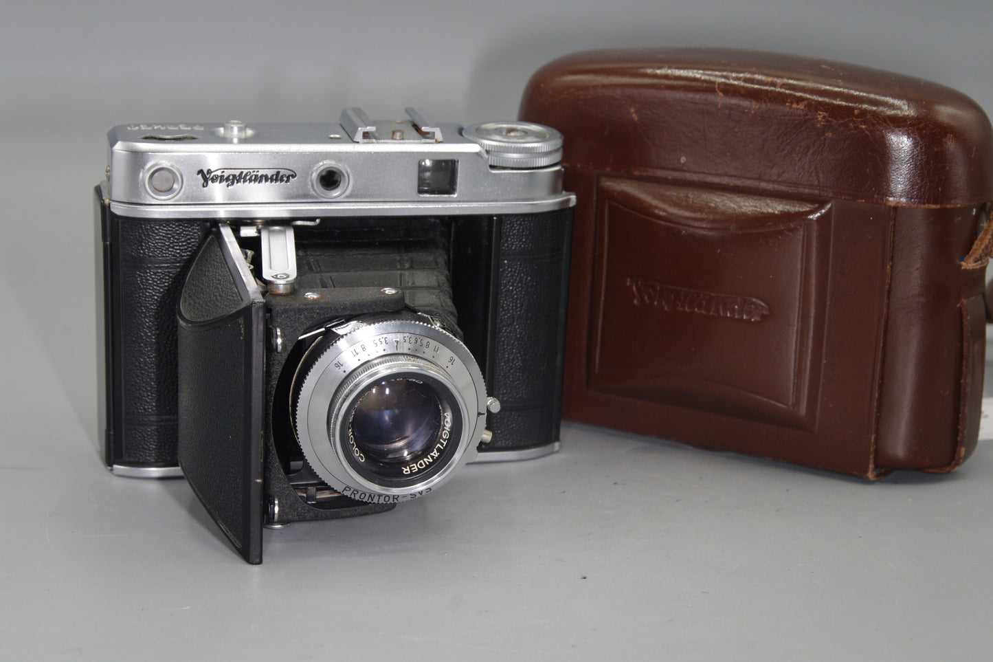 Voigtlander Perkeo IIIe Folding Rangefinder Camera with Skopar 80mm F/3.5 Lens