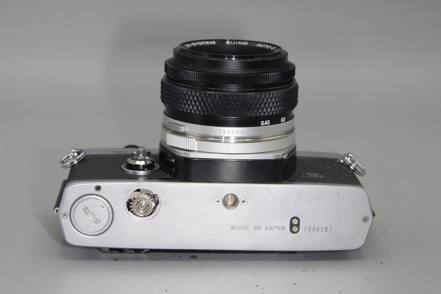 Olympus OM2N 35mm SLR Camera with 50mm F/1.8 Lens + Data Back -Very Good