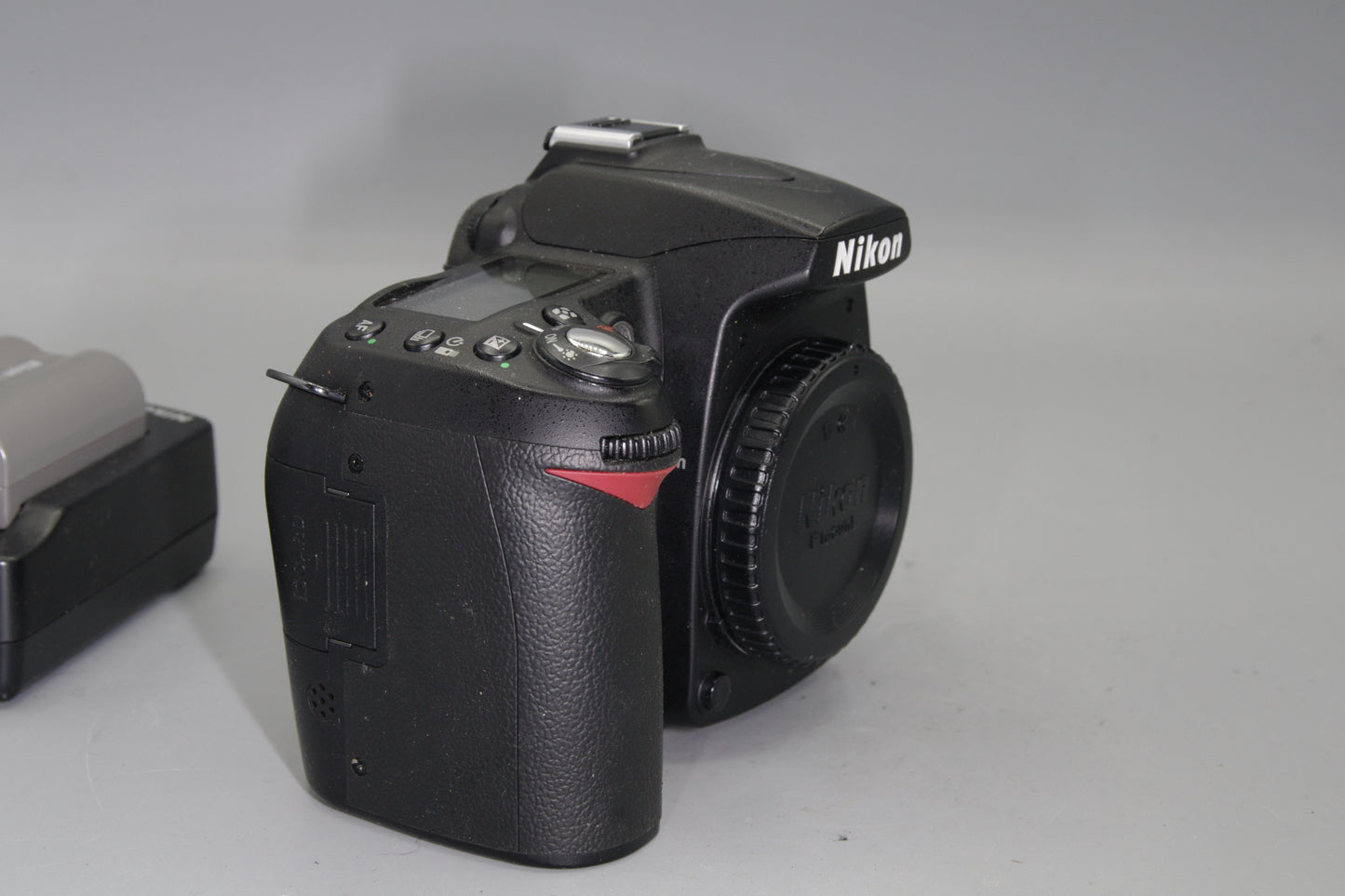 Nikon D90 12.3MP DSLR +Battery + Charger - Excellent - SC/14480