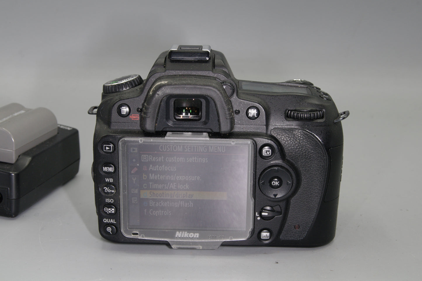 Nikon D90 12.3MP DSLR +Battery + Charger - Excellent - SC/14480