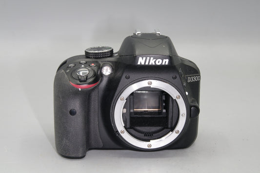 Nikon D3300 24.2MP DSLR  - Excellent Low S/C 2129