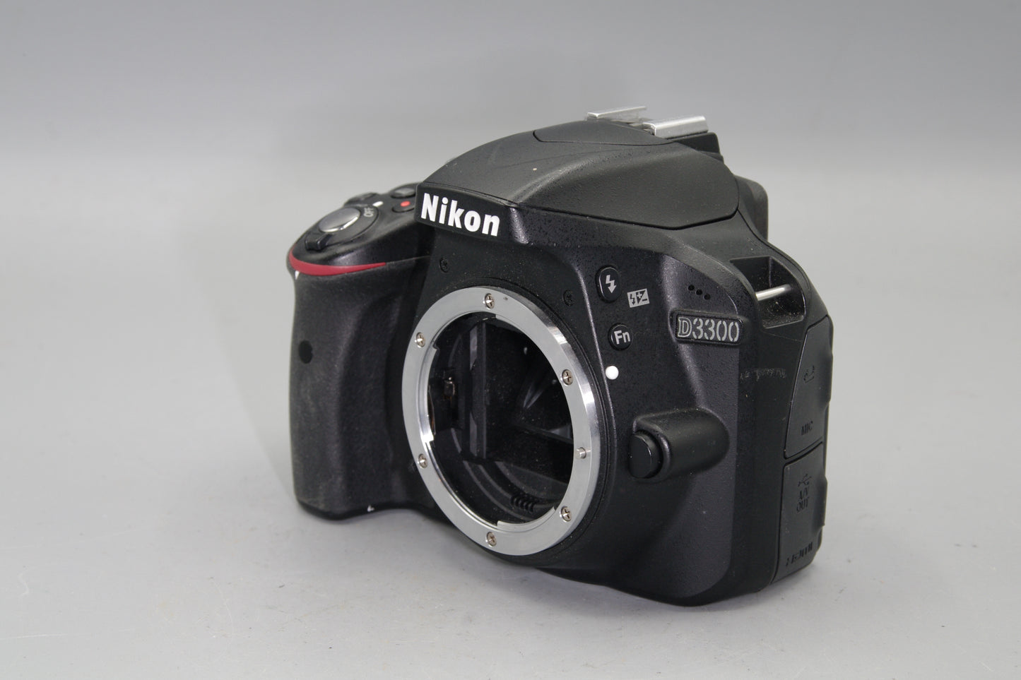 Nikon D3300 24.2MP DSLR  - Excellent Low S/C 2129