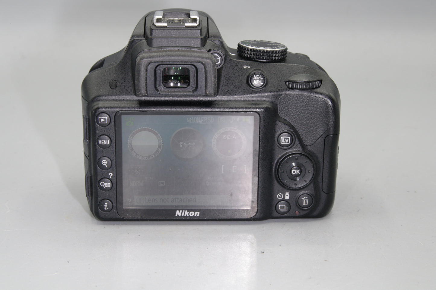 Nikon D3300 24.2MP DSLR  - Excellent Low S/C 2129