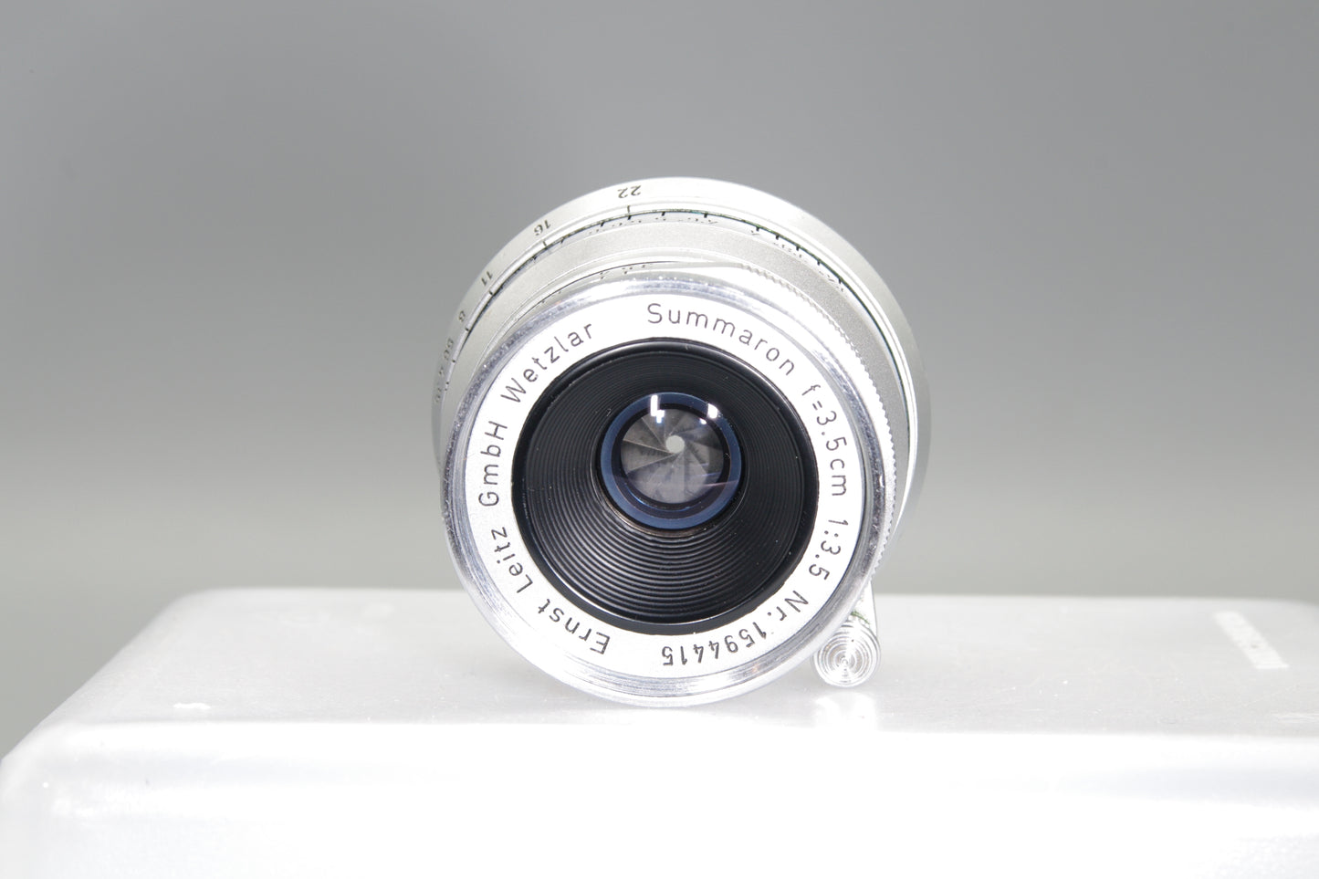 Leitz Summaron 35mm F/3.5 Lens – Hood & Cap – Leica M Mount – Vintage Classic