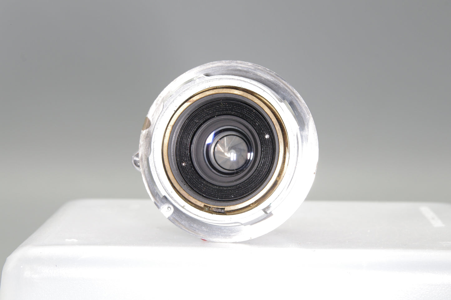 Leitz Summaron 35mm F/3.5 Lens – Hood & Cap – Leica M Mount – Vintage Classic