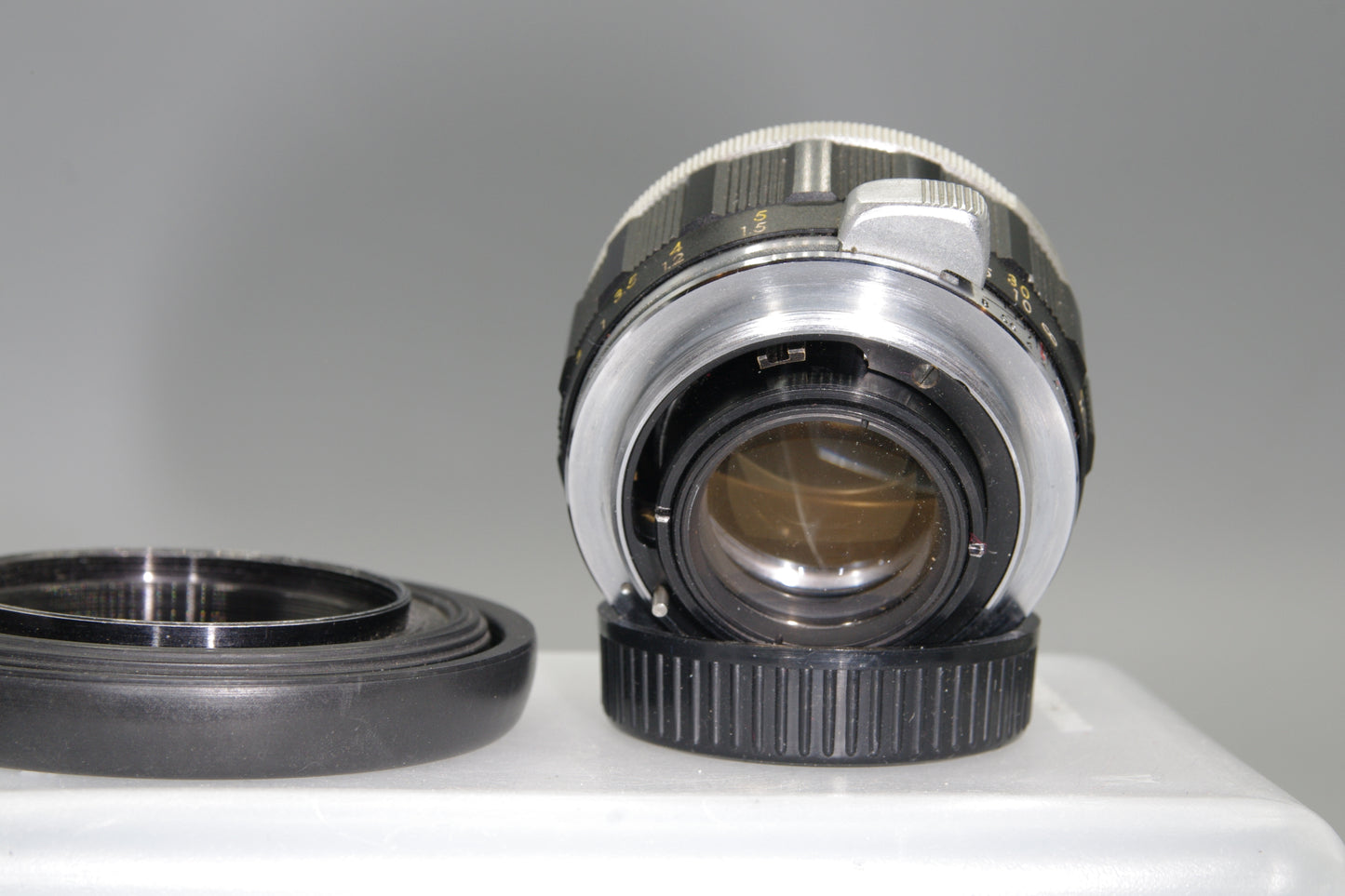 Yashica Auto Yashinon 50mm F/2 M42 Lens – Early Preset – Vintage Prime – Clean