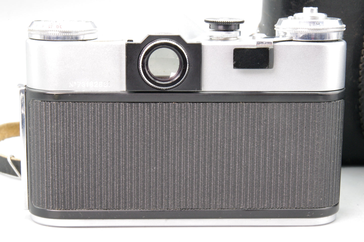 Zenit‑E 35mm SLR Film Camera Body with Case – M42 Mount – VGC