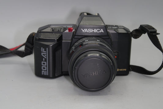 Yashica 200-AF 35mm SLR Camera + 35–70mm Lens – Autofocus Vintage Classic