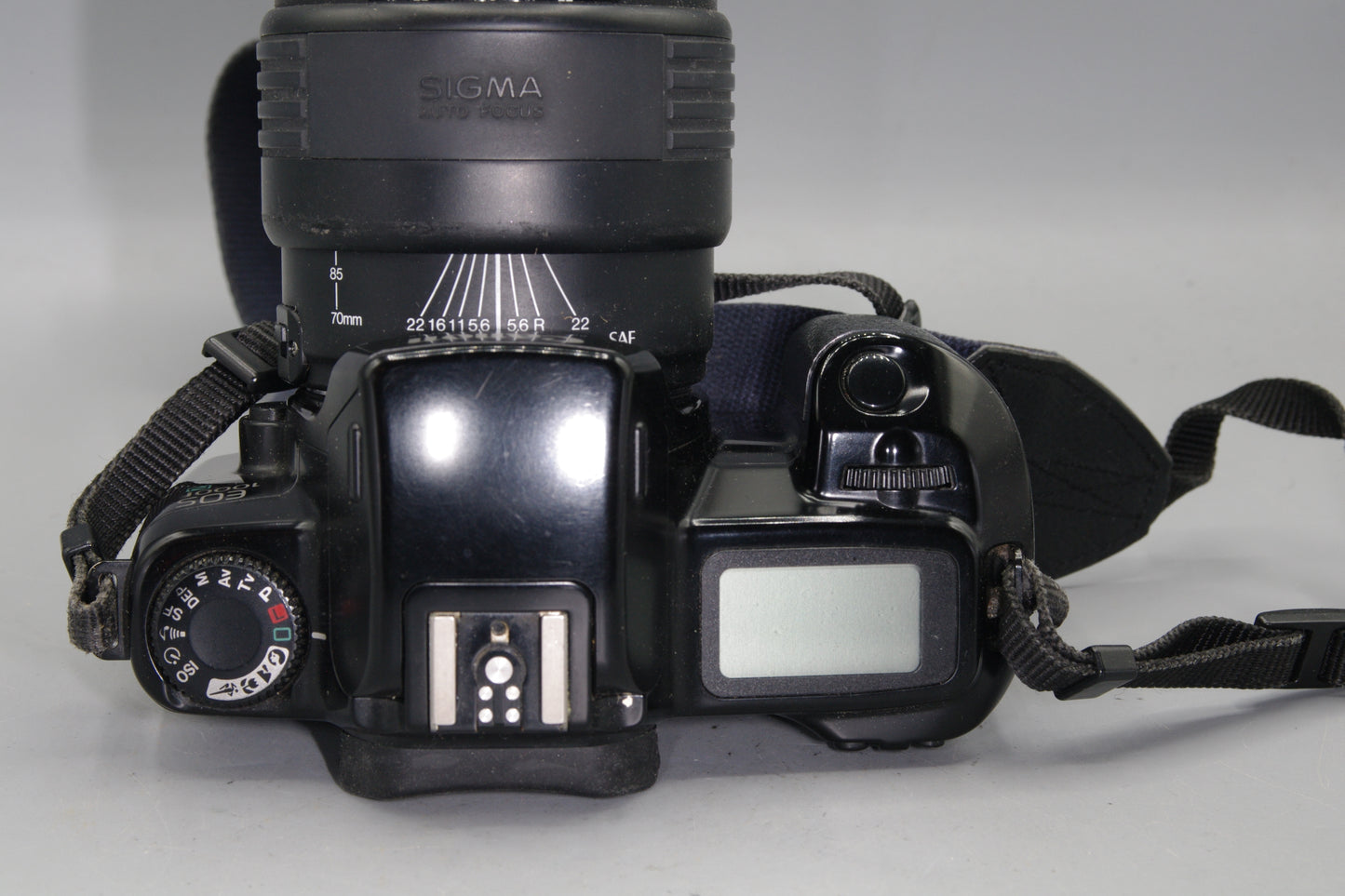 Canon EOS 1000FN 35mm SLR + Sigma 70–210mm Zoom Lens – Tested & Working