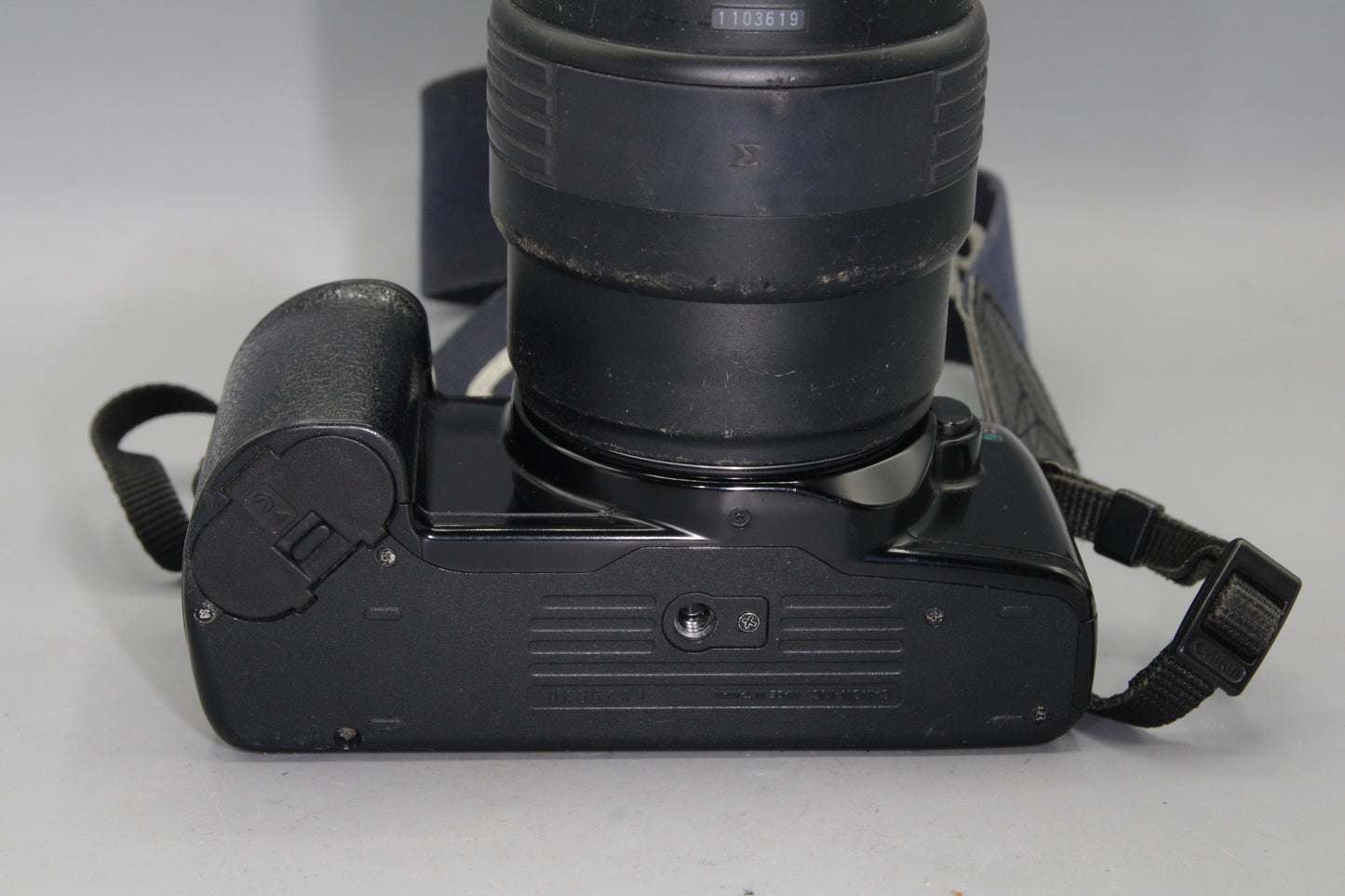 Canon EOS 1000FN 35mm SLR + Sigma 70–210mm Zoom Lens – Tested & Working