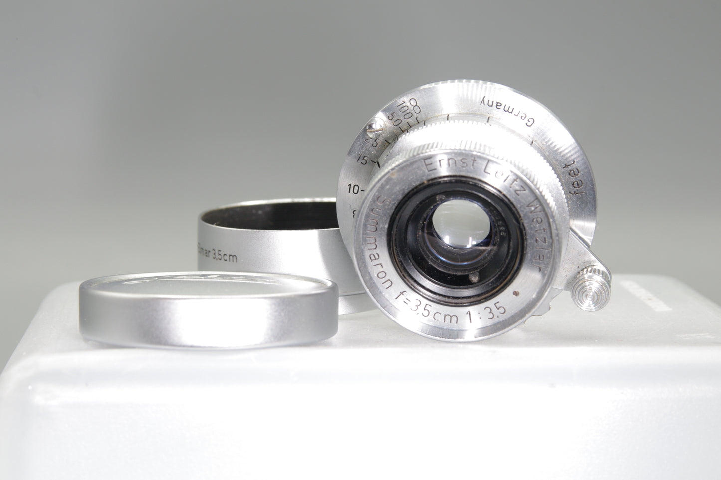 Leitz Summaron 35mm F3.5 L39 Lens with Hood, Cap & Filter – Excellent
