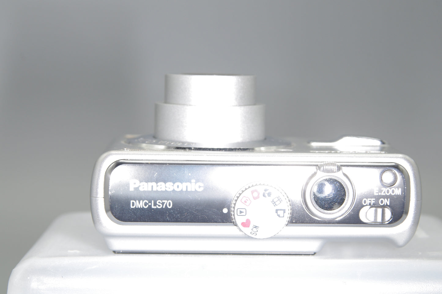 Panasonic Lumix DMC-LS70 7.2MP Compact Digital Camera - Takes AA