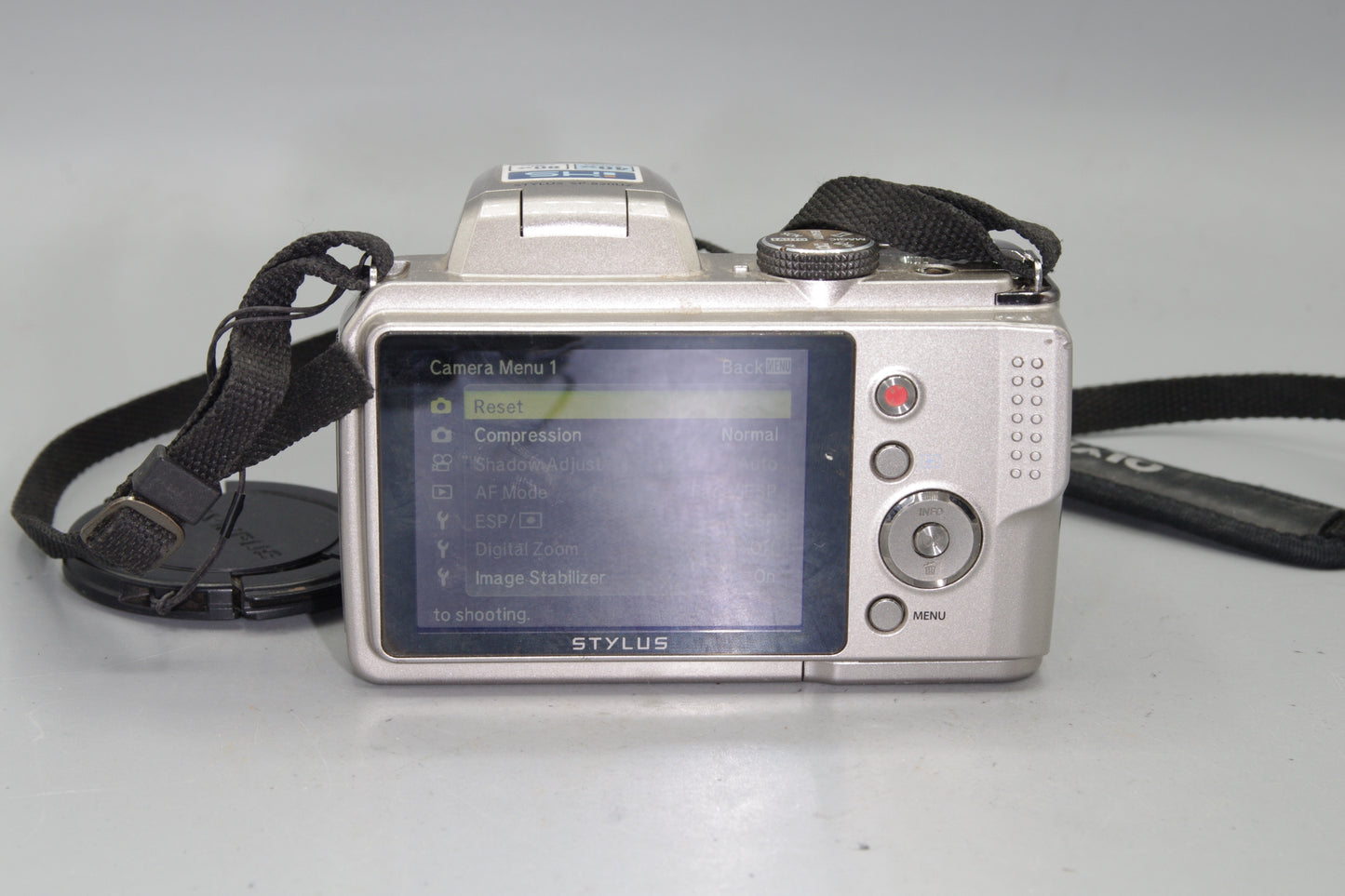 Olympus SP-820UZ 8MP 40X Zoom Digital Bridge Camera (AA Batteries)
