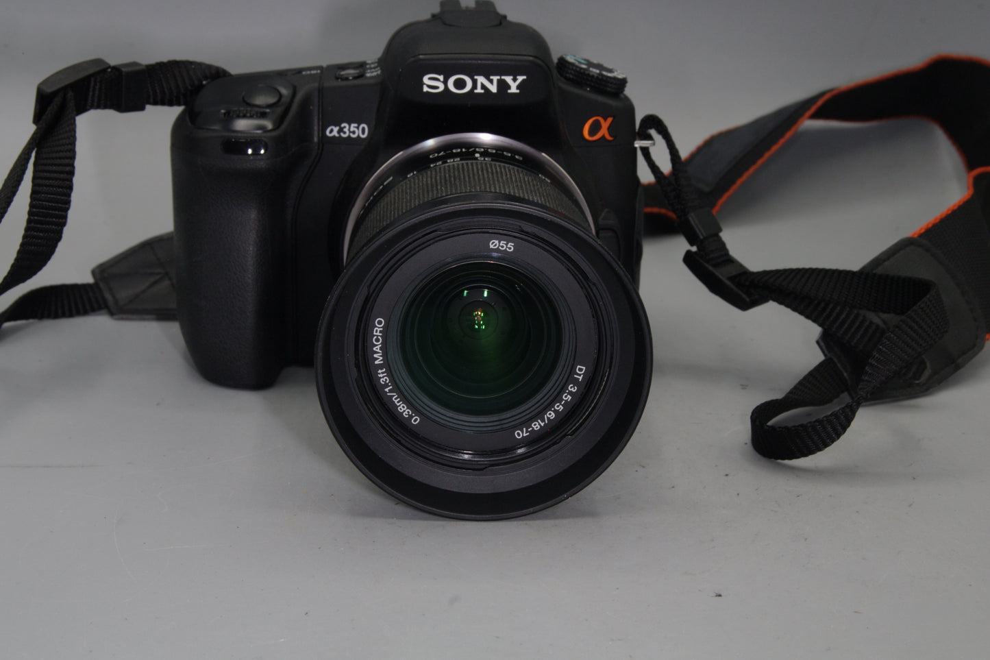 Sony Alpha A350 14.2MP DSLR with 18-70mm Lens - Excellent Conditon