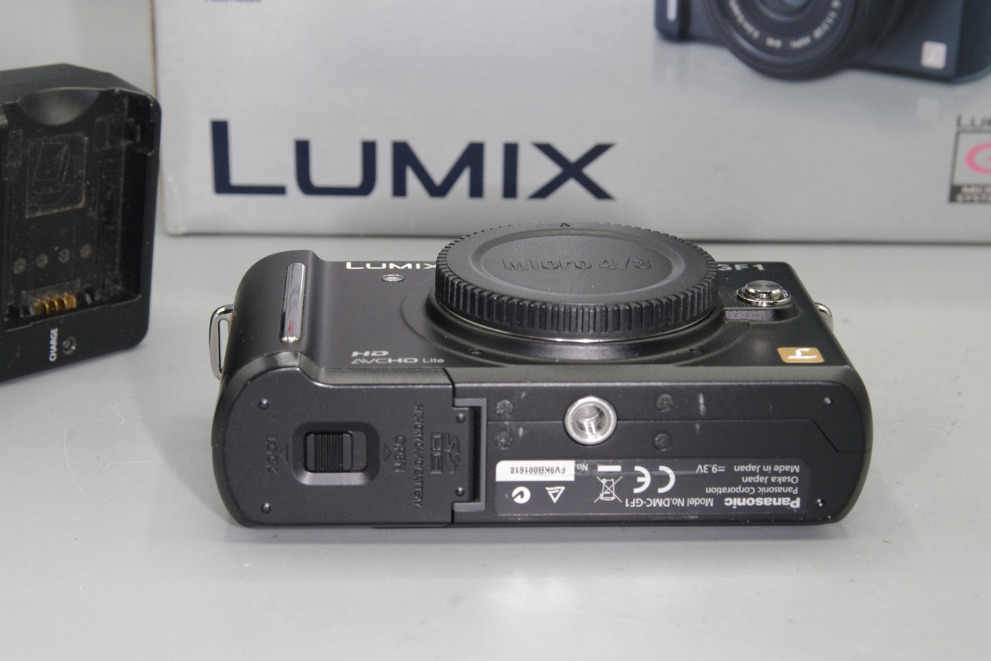 Panasonic Lumix DMC-GF1 12.1MP M4/3 Mirrorless Digital Camera S/C 1408