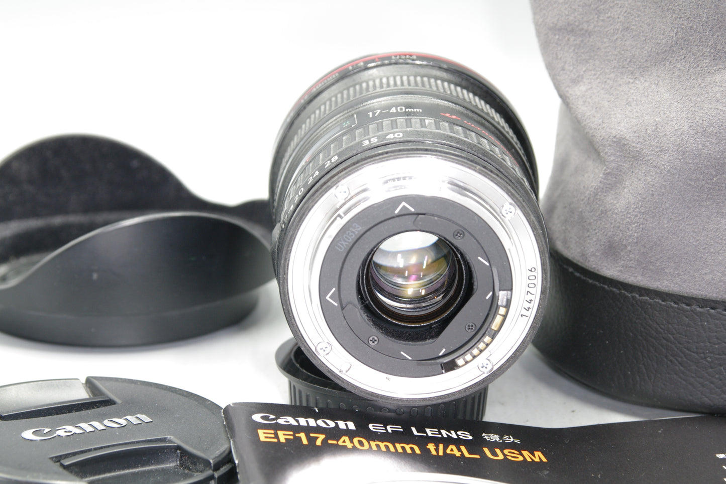 Canon EF 17–40mm f/4L USM Lens – Ultra-Wide Zoom, Caps & Hood, Excellent