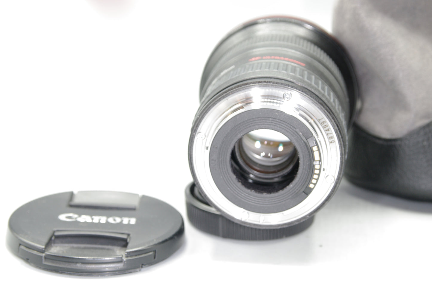 Canon EF 16-35mm F/2.8L II USM AF Zoom Lens with Caps and Soft Case- Excellent