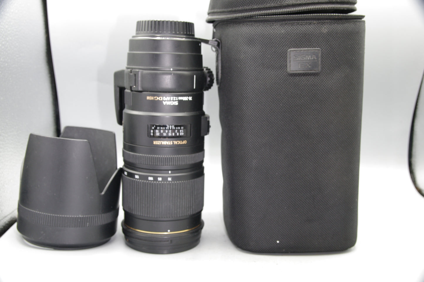 Sigma APO 70-200mm F/2.8 DG HSM AF Zoom Lens Canon EF Mount -Excellent