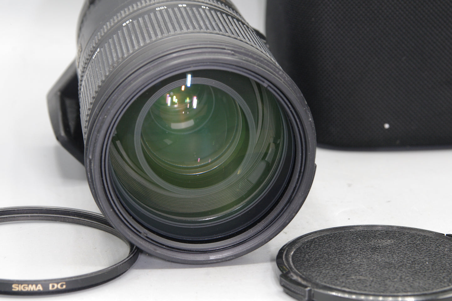 Sigma APO 70-200mm F/2.8 DG HSM AF Zoom Lens Canon EF Mount -Excellent