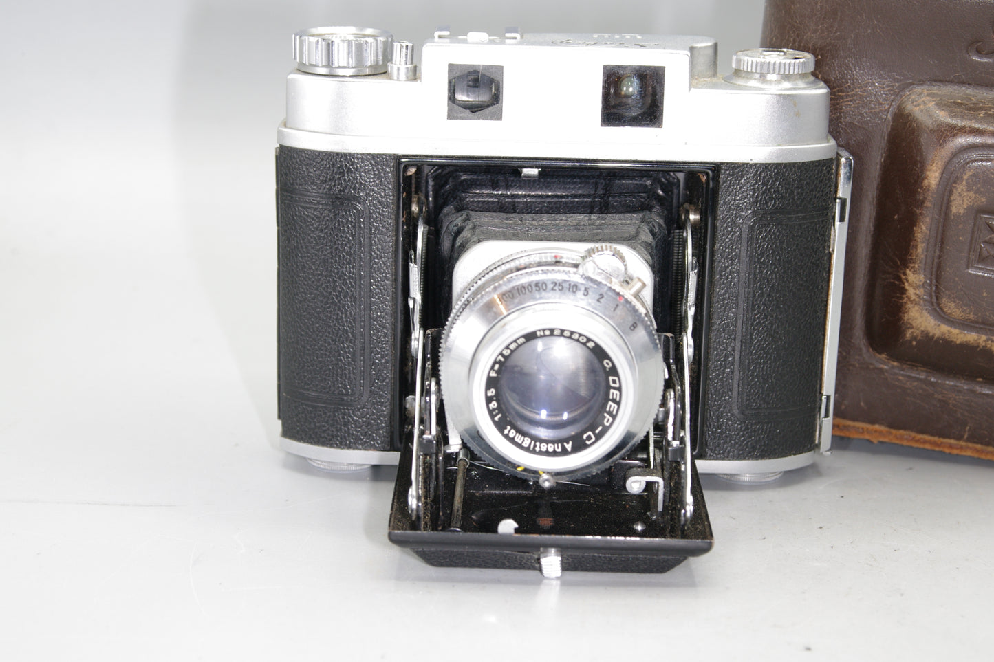 Very Rare Takane Sisley 3A Folding Rangefinder Camera with 75mm F/3.5 Lens and Case