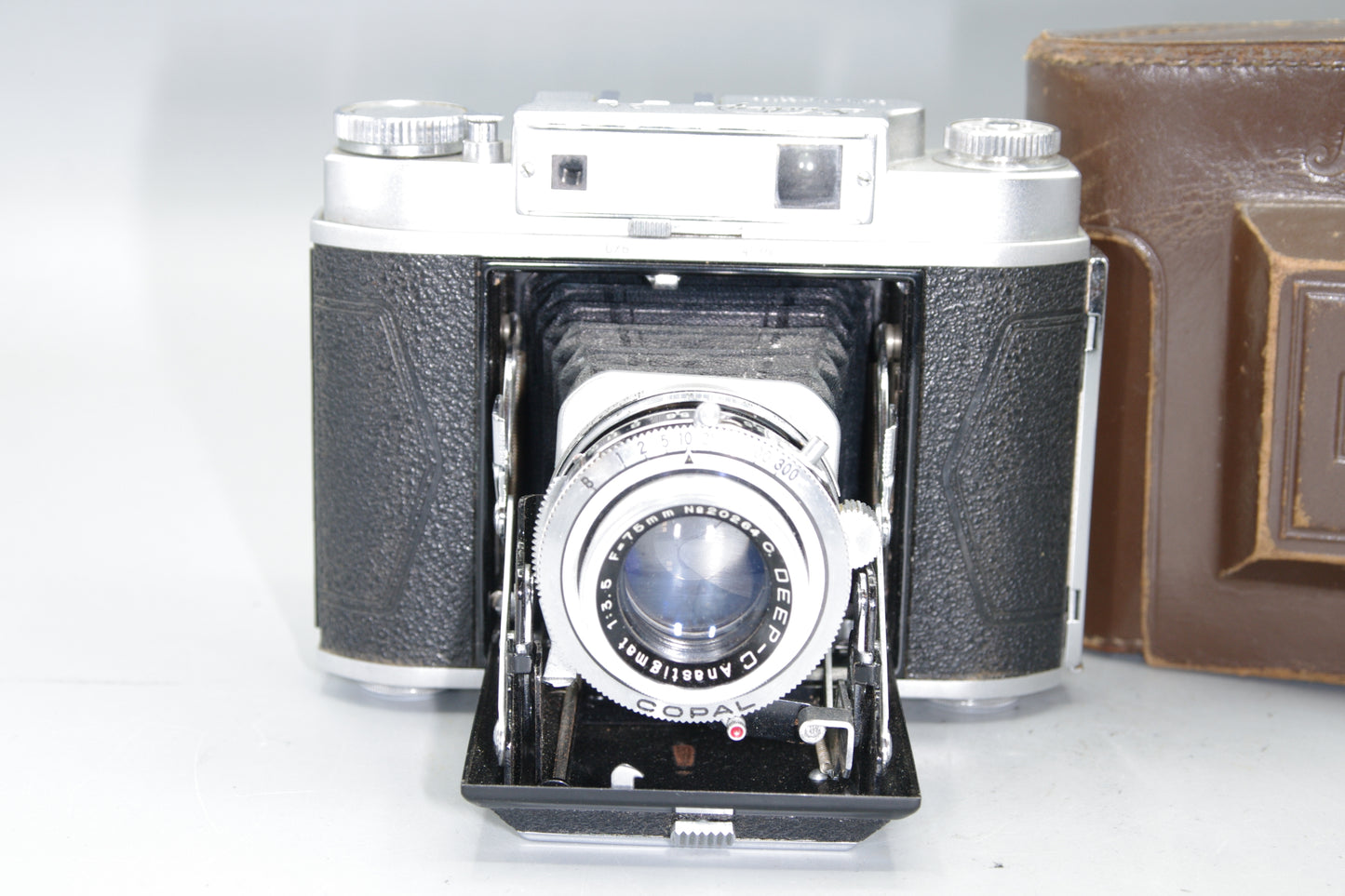 Takane Sisley 2A Folding Rangefinder Camera with 75mm F/3.5 Lens and Case
