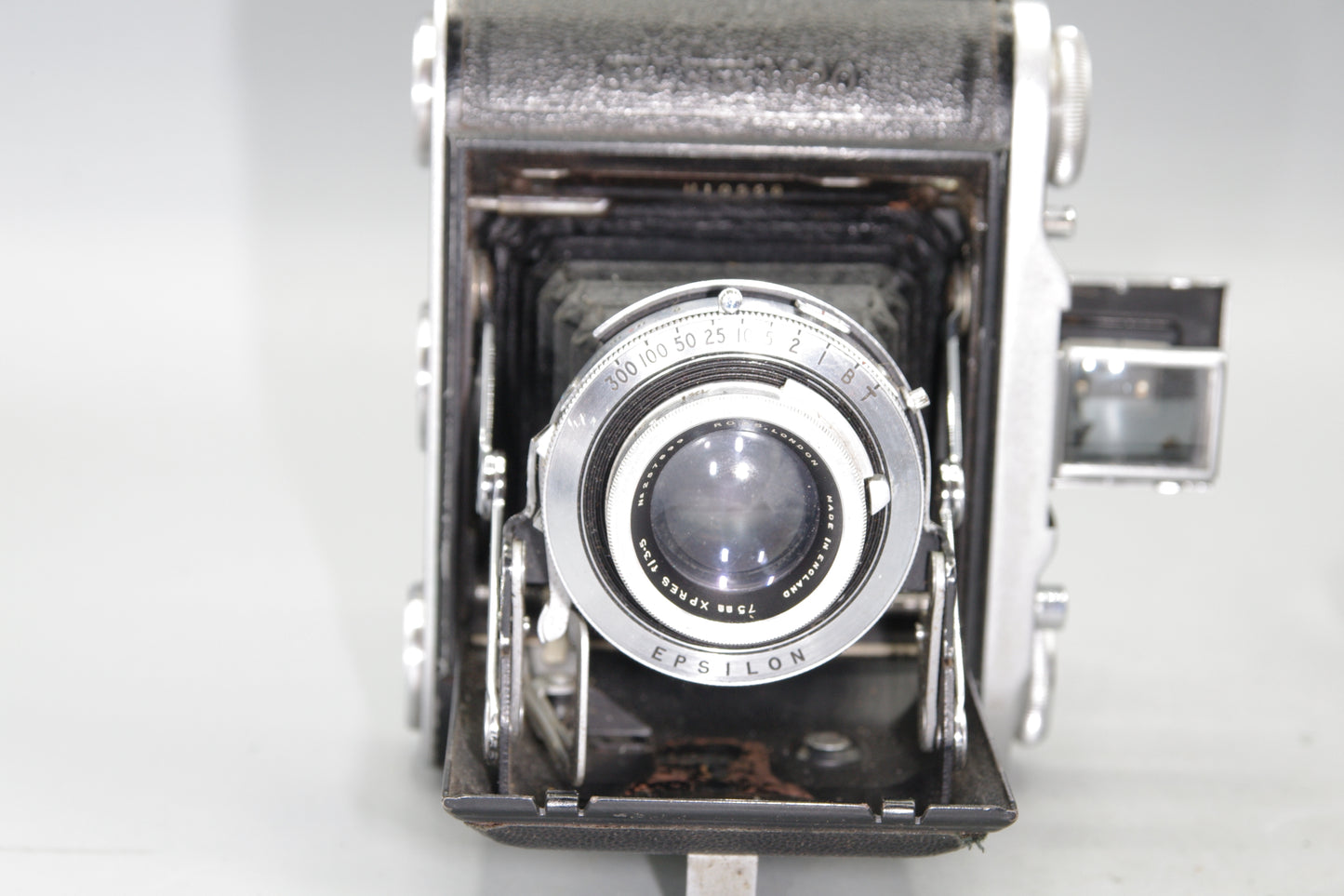 Ensign Selfix 16-20 Folding Camera with Ross Xpres 75mm F/3.5 Lens and case