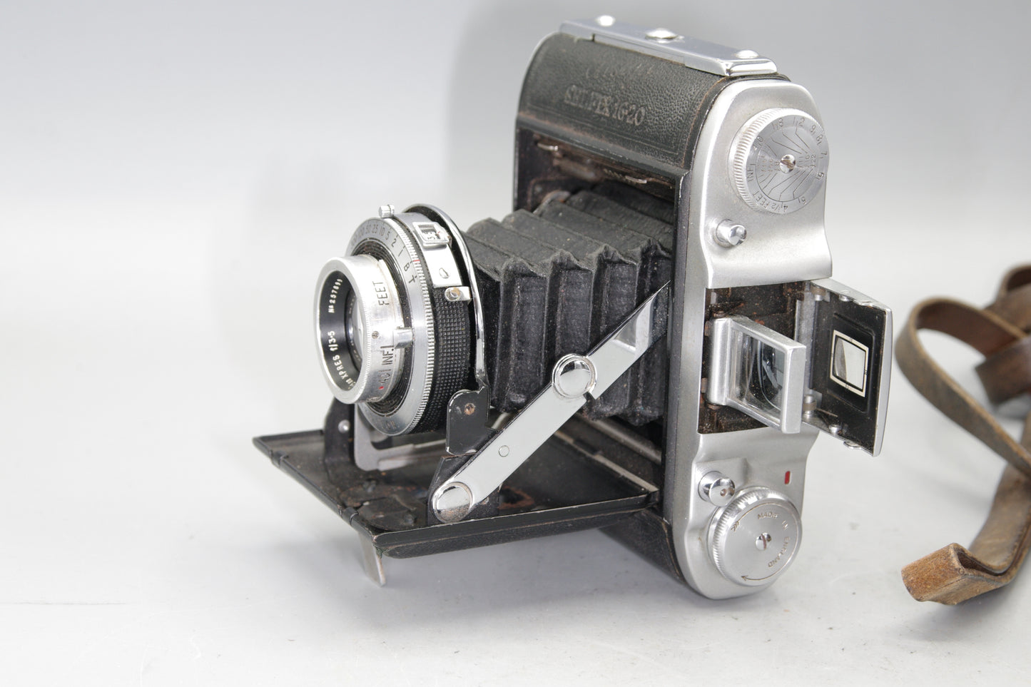 Ensign Selfix 16-20 Folding Camera with Ross Xpres 75mm F/3.5 Lens and case