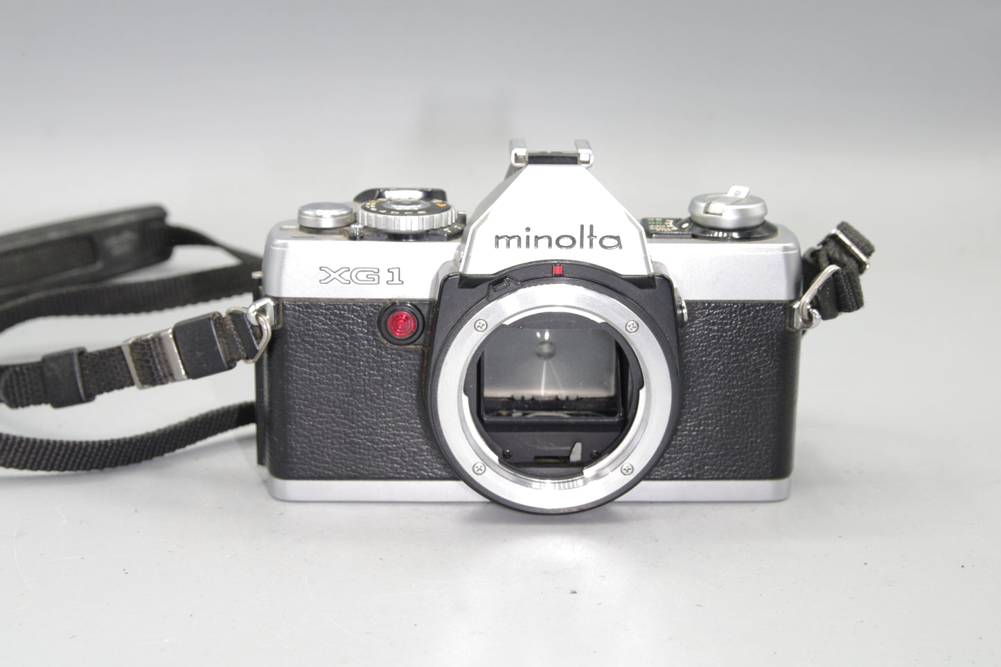 Minolta XG1 35mm SLR Camera – MD Mount, Aperture Priority, VGC, Tested