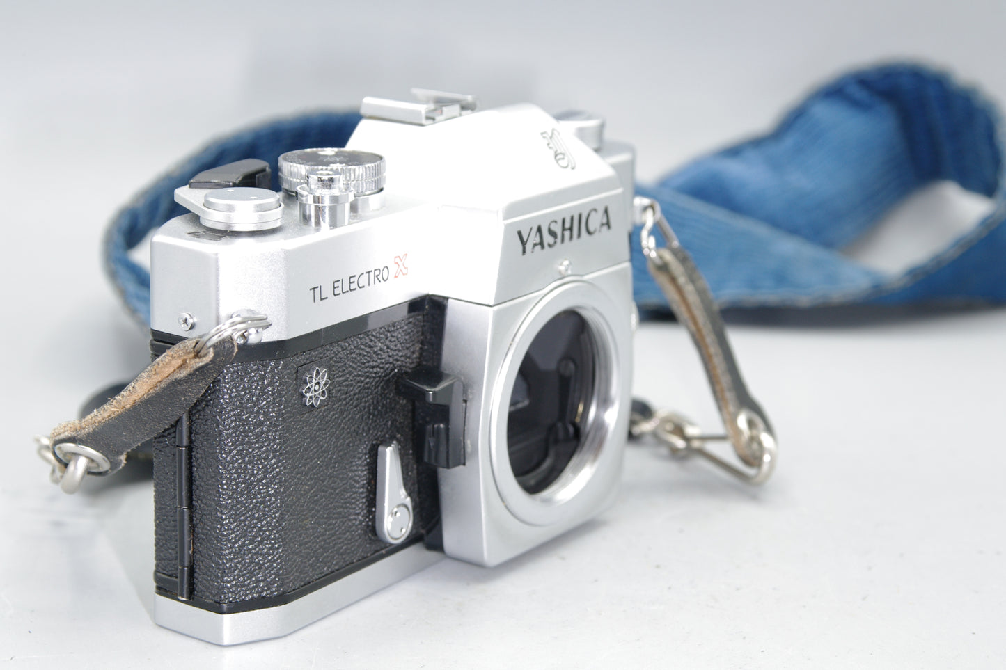 Yashica TL Electro X 35mm SLR Camera – Rare M42 Mount, VGC, Vintage Japan