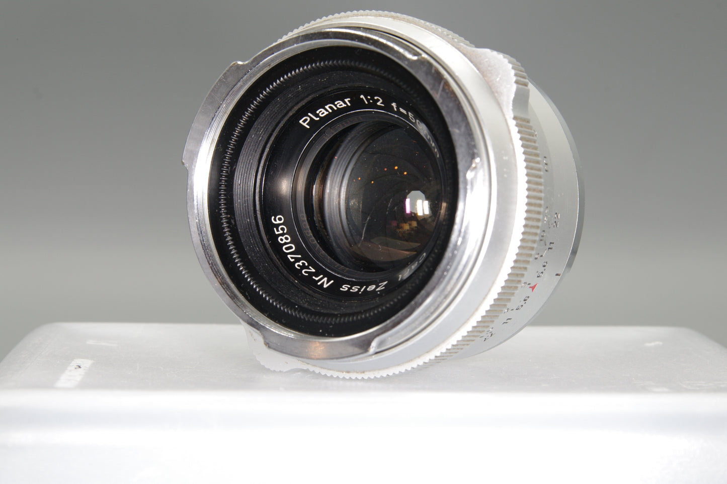 Carl Zeiss Planar 50mm f/2 Lens – Contarex Mount, Vintage, VGC with Caps