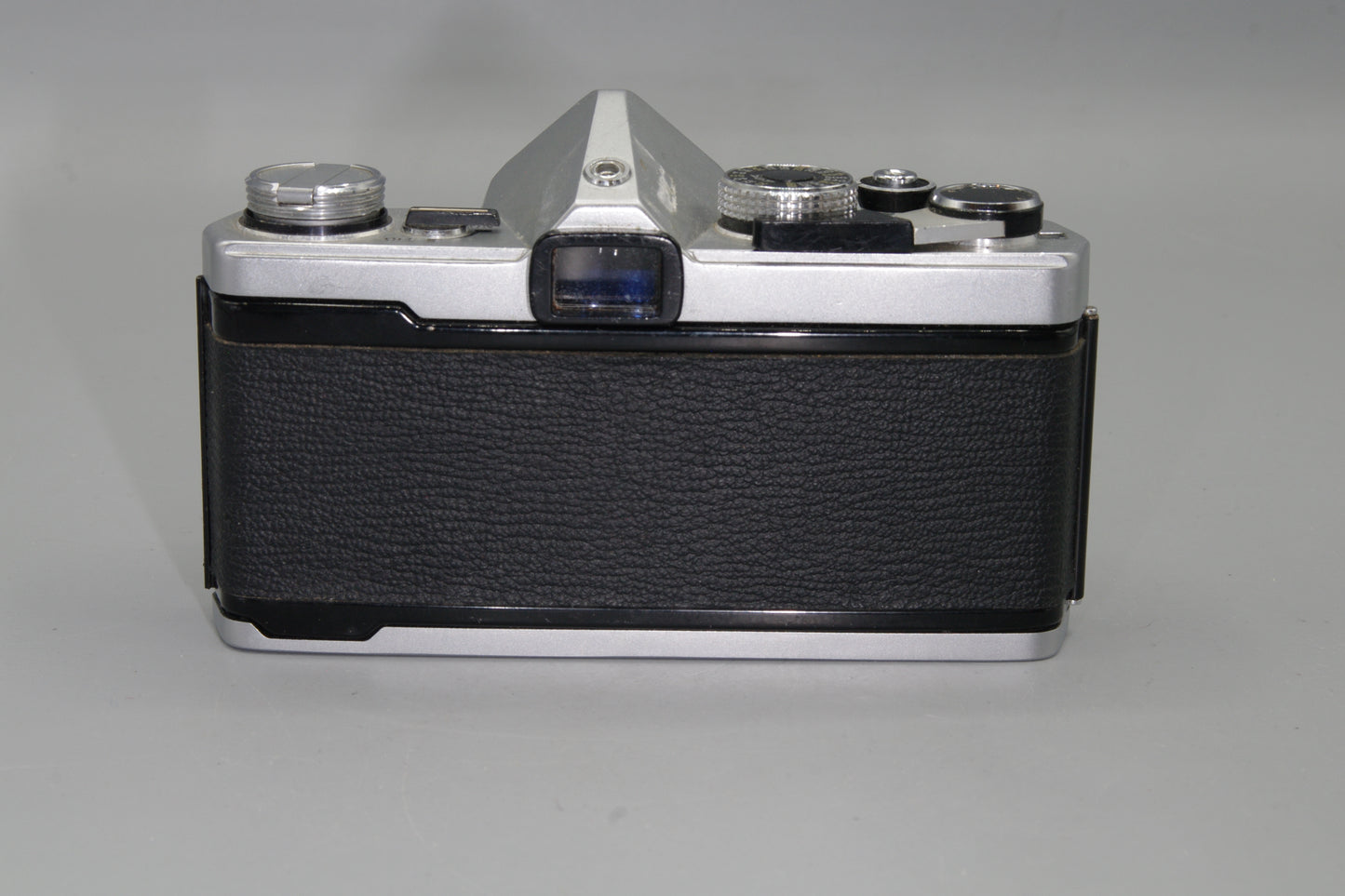 Olympus OM1 35mm SLR Camera with 50mm F/1.8 Lens - Excellent