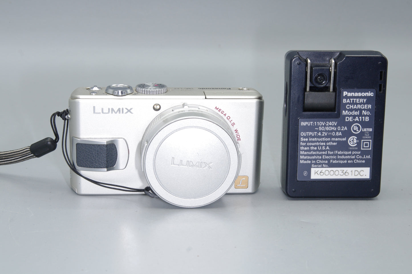 Panasonic Lumix DMC-LX2 10.2MP Camera & Charger