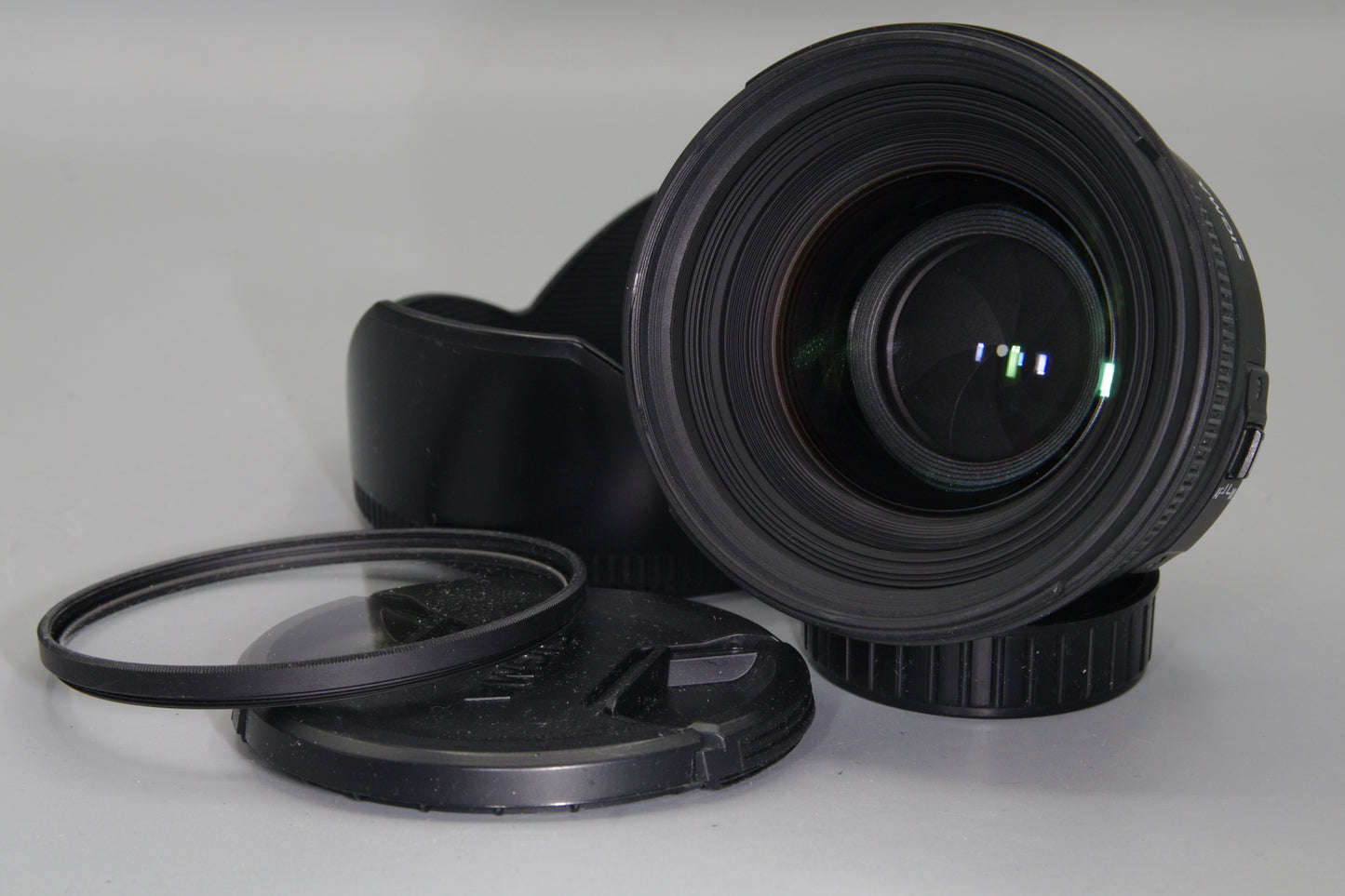 Sigma 50mm f/1.4 EX DG HSM Lens – Pentax K Mount – Fast AF Prime – Pro-Grade Optics