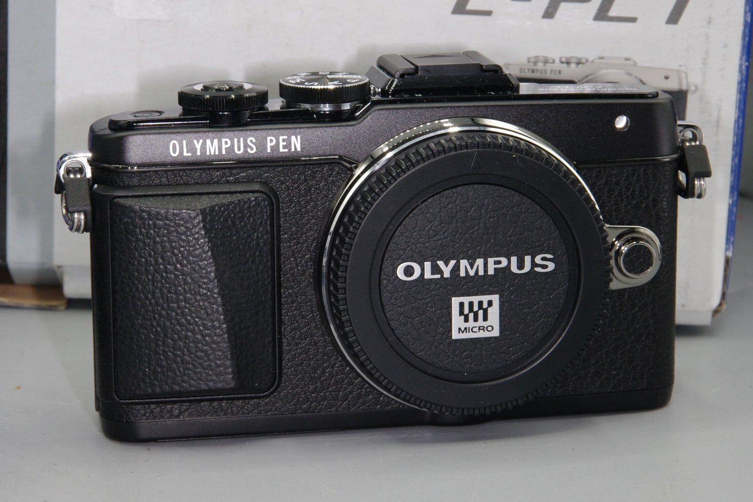 Mirrorless Digital Cameras