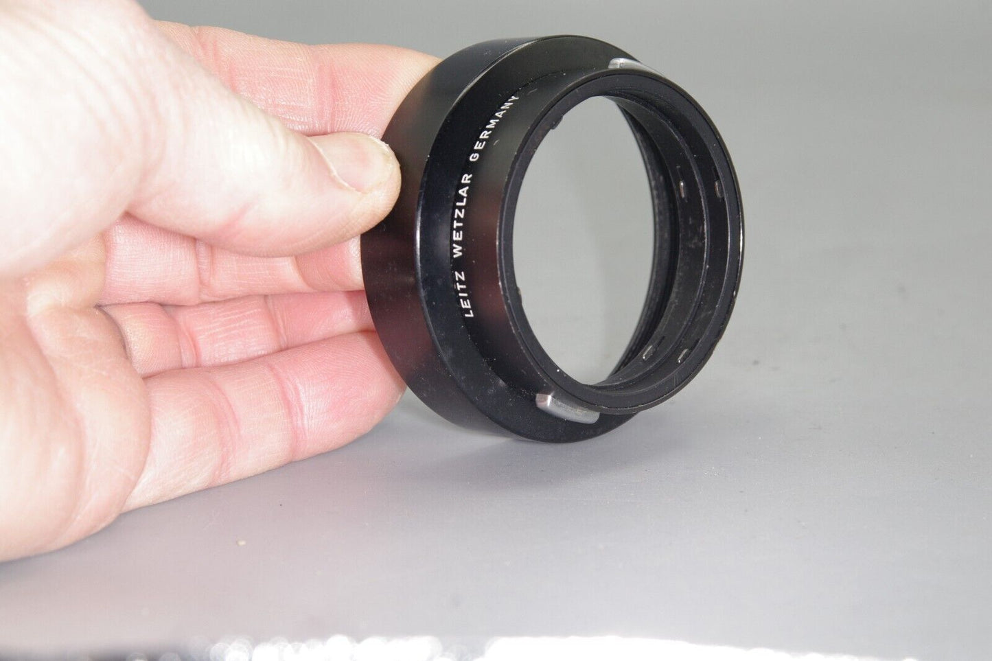 Leica Leitz Wetzlar  12564K Lens Hood for 50mm and 35mm R Lenses