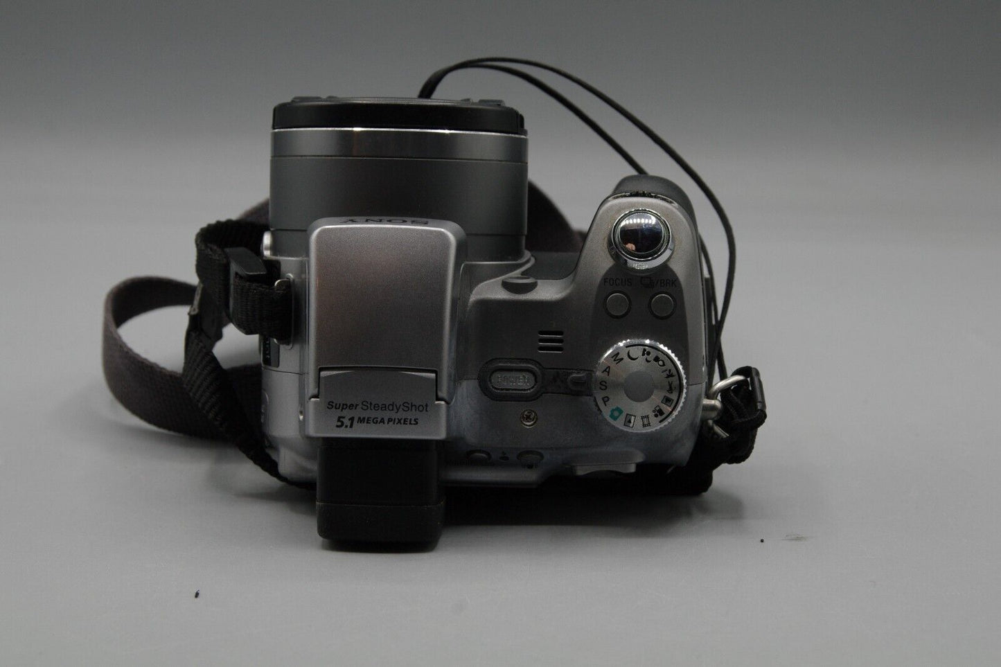 Sony DSC-H1 5.1MP Digital Bridge Camera - Repair Required