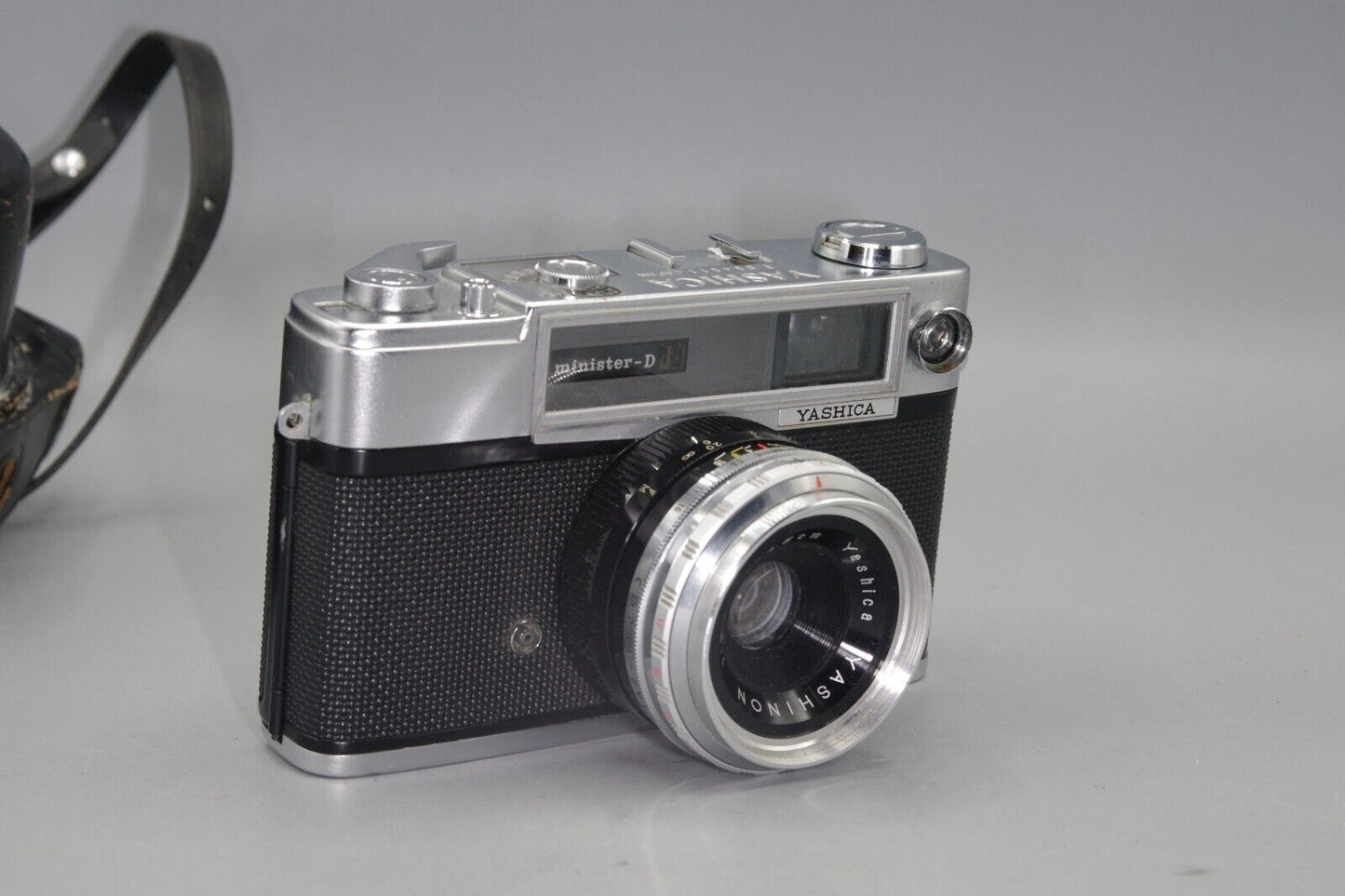 Yashica Minster D 35mm Camera with 45mm F/2.8 Lens and Case - Nice