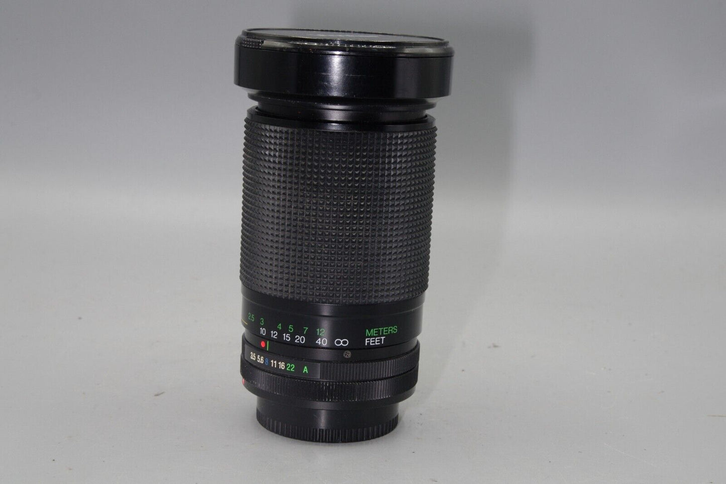 Vivitaar 28-210mm F/3.5-5.6mm Macro Zoom - Canon FD Mount
