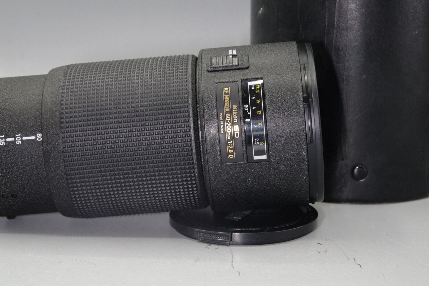 Nikon ED AF Nikkor 80-200mm F/2.8D with Case - Excellent