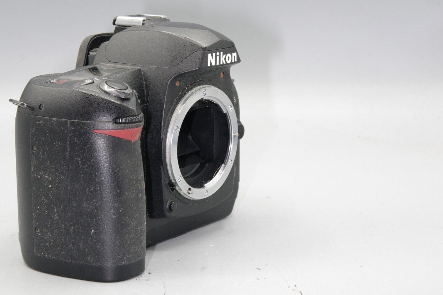 Nikon D70s 6.1MP DSLR Camera - Very Nice
