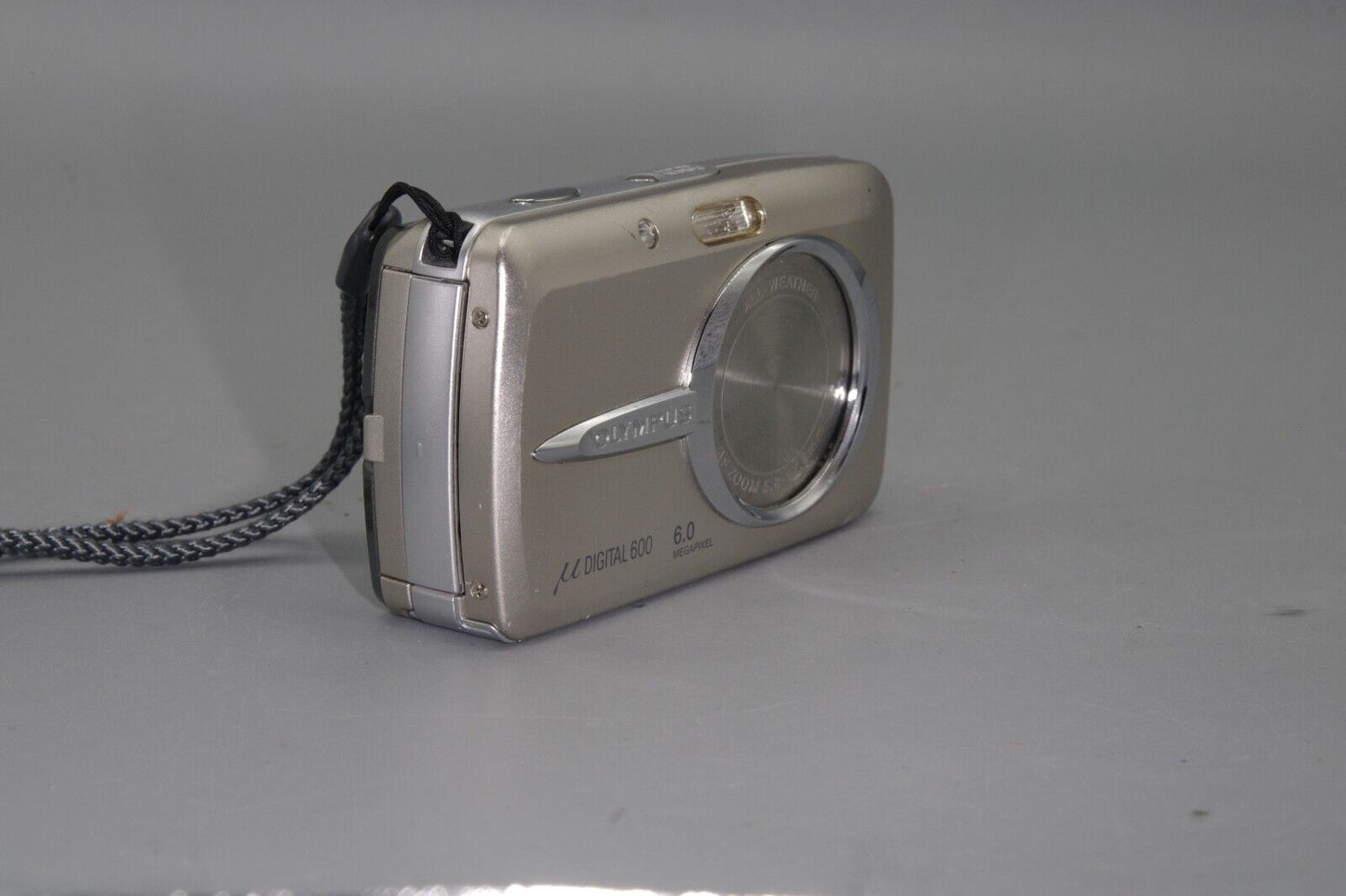 Olympus MJU 7600 Digital 6MP Camera -  Spares/Repair