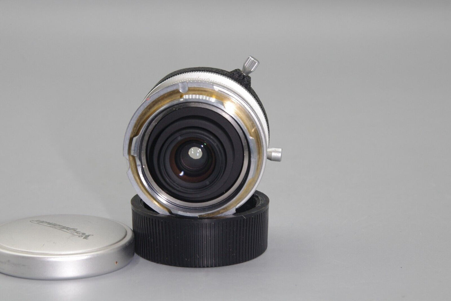 Voigtlander Ultra Wide Heliar 12mm F/5.6 Lens - Leica M Mount - Nr Mint