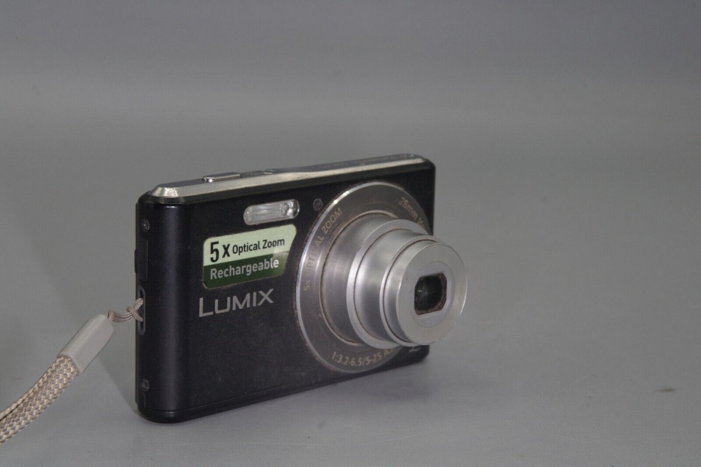 Panasonic Lumix DMC-f5 14.1MP Camera - Pls read