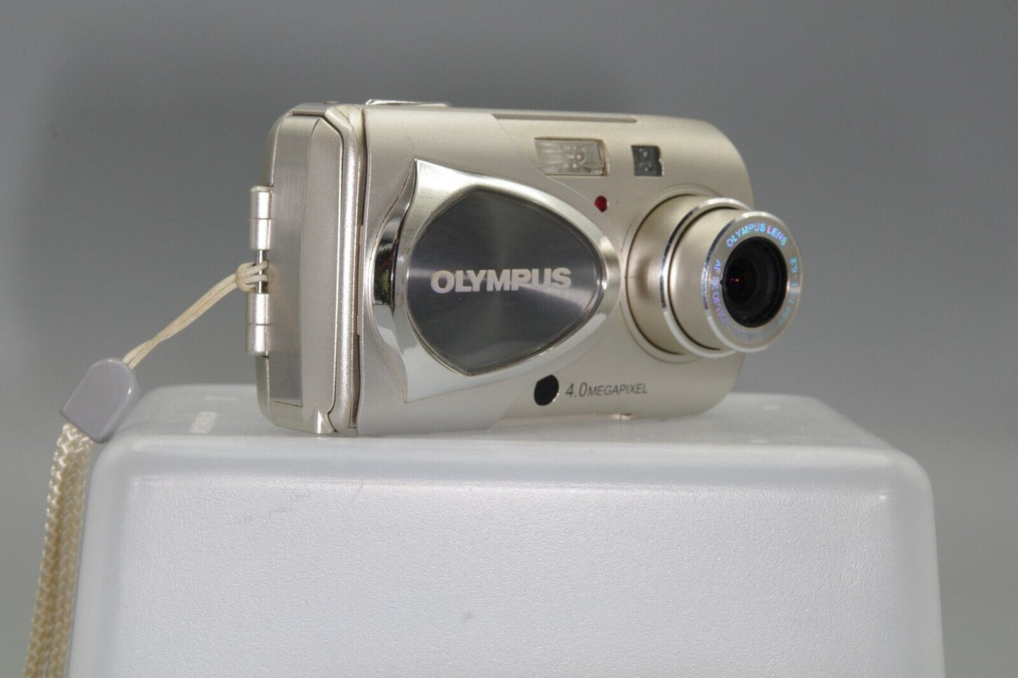 Olympus MJU410 Digital 4MP Digital Compact Camera