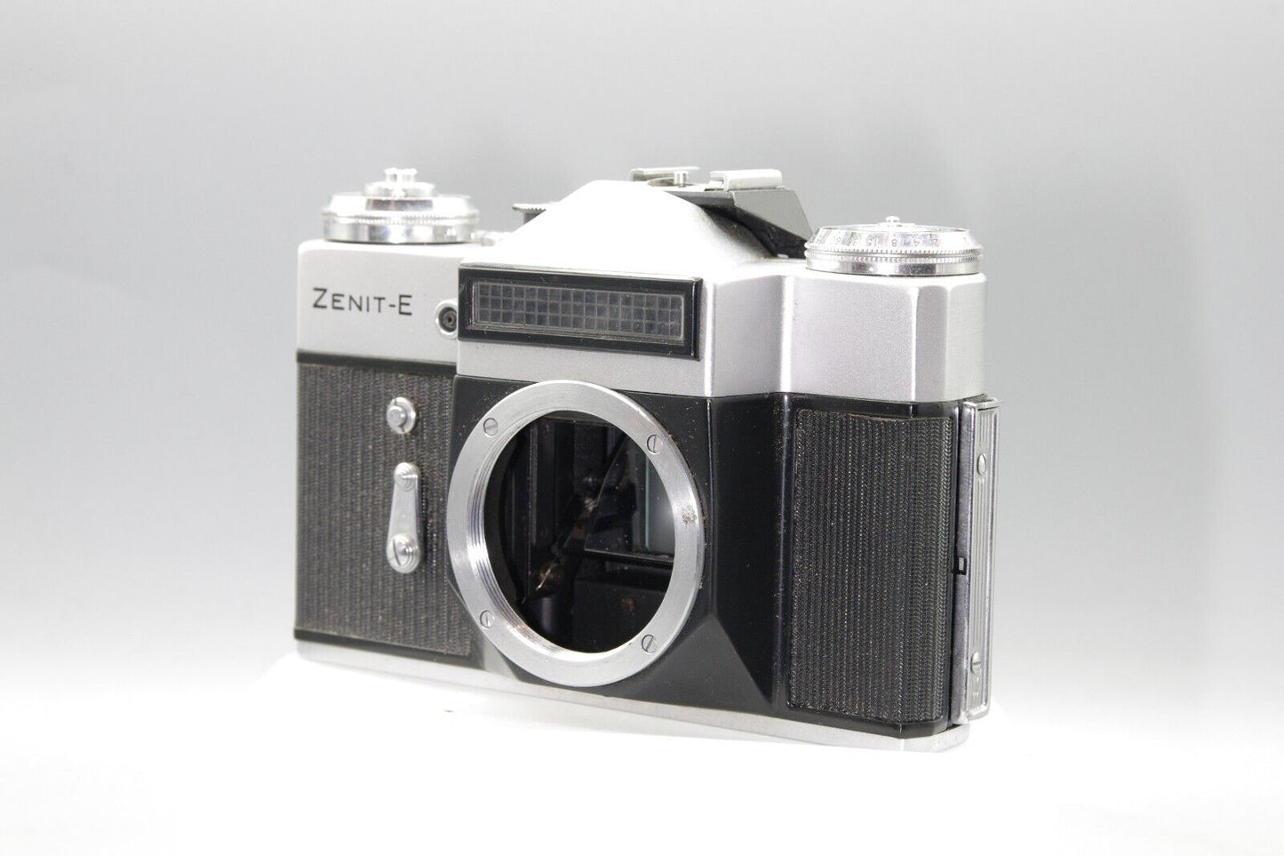 Zenit - E 35mm SLR Body