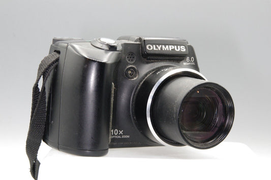 Olympus SP-500UZ 6MP Digital Bridge Camera