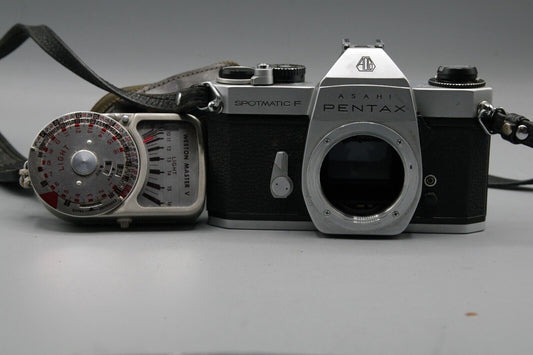 Asahi Pentax Spotmatic F 35mm SLR with Light Meter