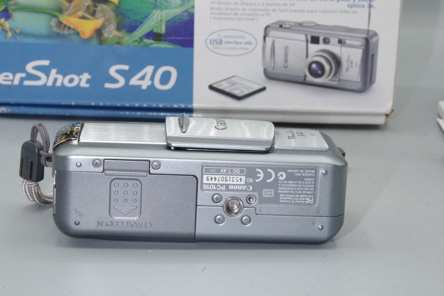 Boxed Canon Powershot A1000IS 10MP Digital Camera - Tested and Working